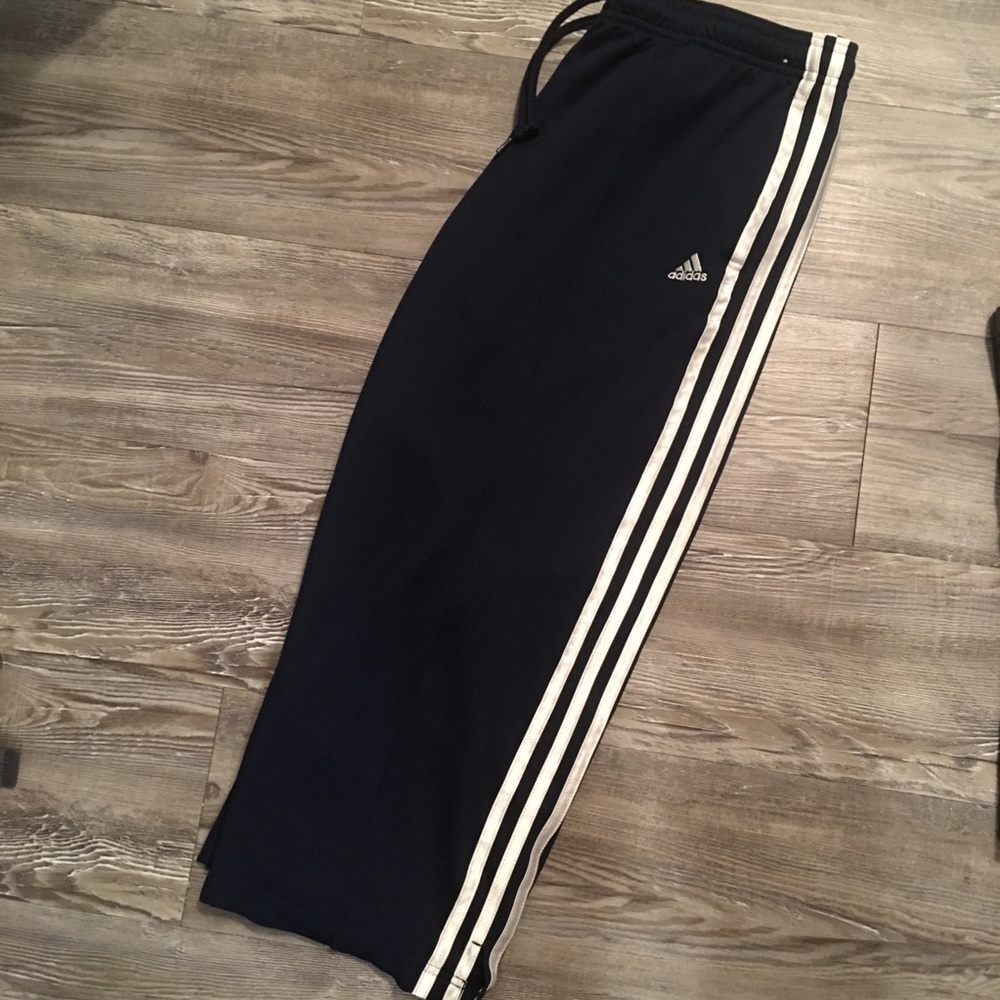 Women’s Adidas capris